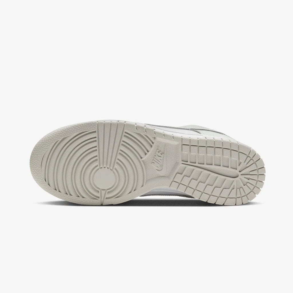 Nike Dunk Low Photon Dust