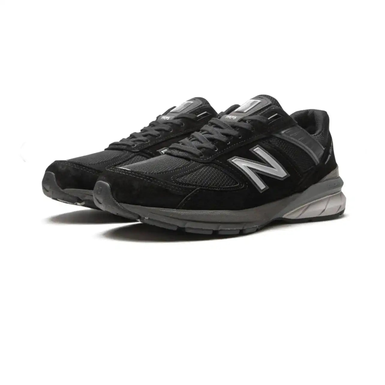 990 V5 "CORE BLACK"