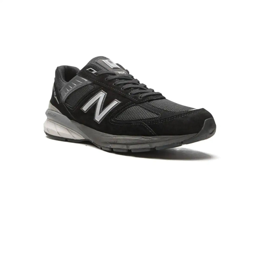990 V5 "CORE BLACK"